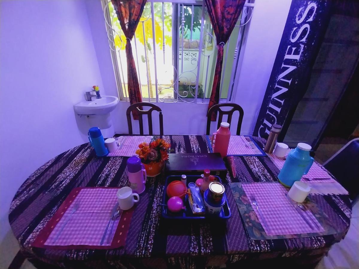 L&J Modern Backpackers Kigamboni Beach House Bed & Breakfast Dar-es-Salaam Eksteriør bilde